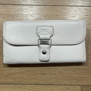 Michael Kors Wallet Cream
